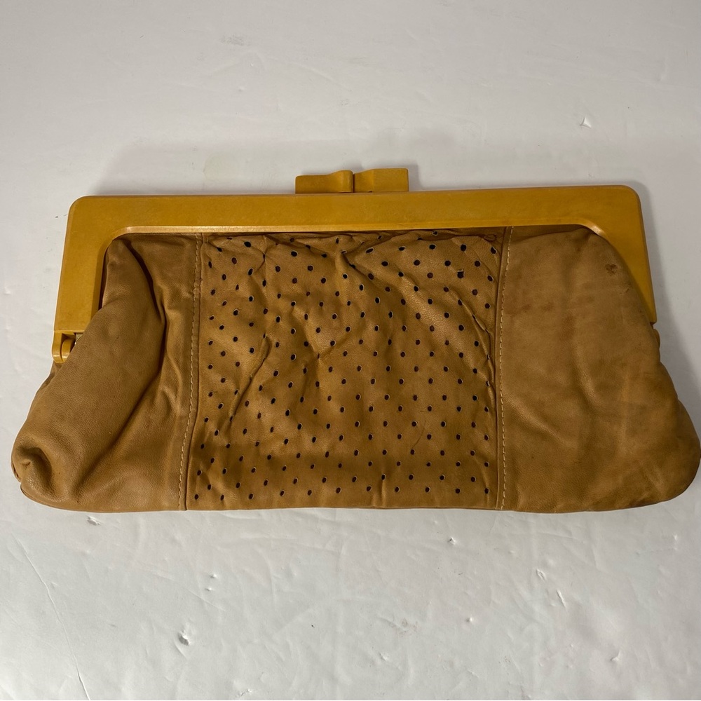 VTG John Wind Tan Perforated Leather Clutch with Brown Lucite Handles Hand Bag
